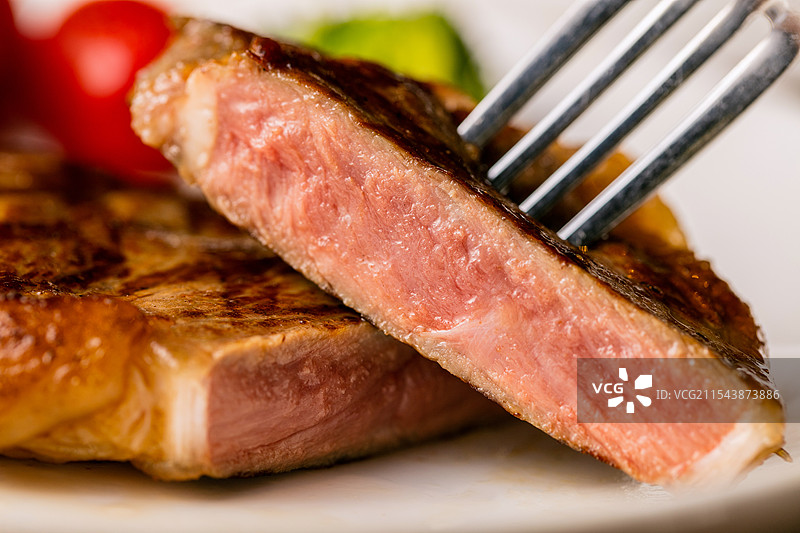 牛肉牛排鲜牛肉西餐西冷牛排澳洲牛肉西冷眼肉菲力牛排安格斯眼肉牛排牛小排图片素材