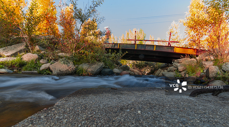 额河第一村（塔拉特村）秋吟（新疆富蕴县）图片素材