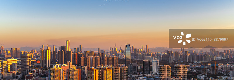 深圳落日天际线春笋恒明珠汉京图片素材