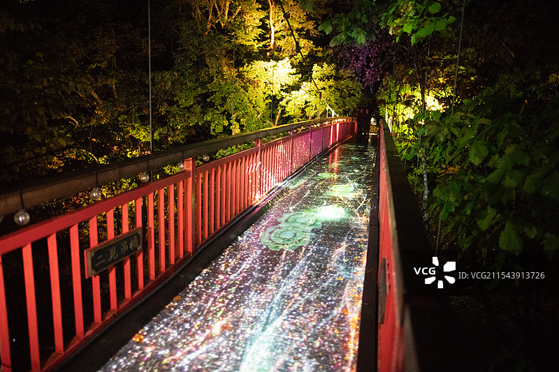 亚洲日本北海道札幌定山溪的夜晚景色图片素材