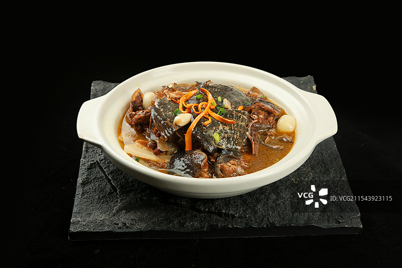 土灶焖甲鱼图片素材