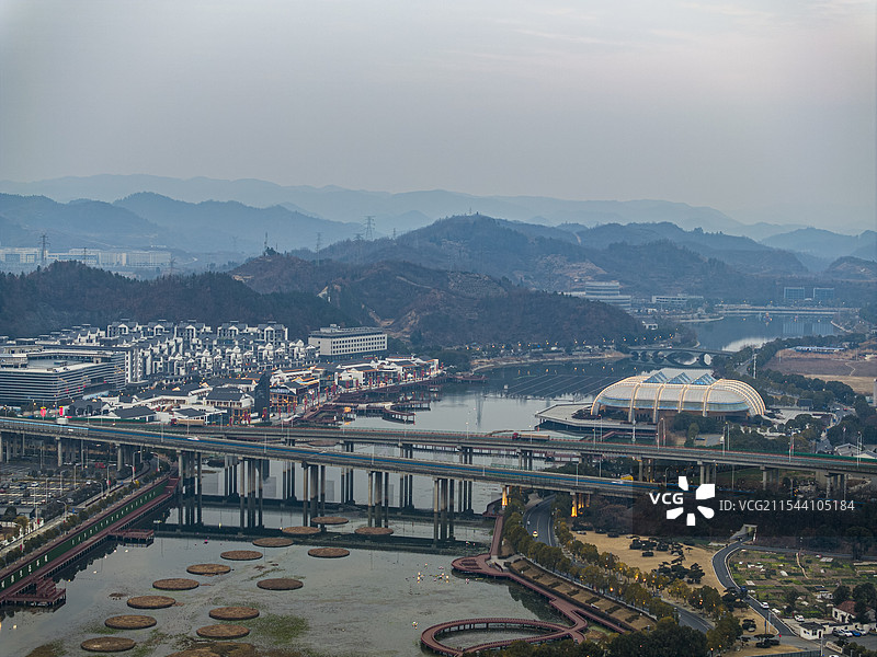 航拍湖北省十堰市丹江口市武当山太极湖风光图片素材