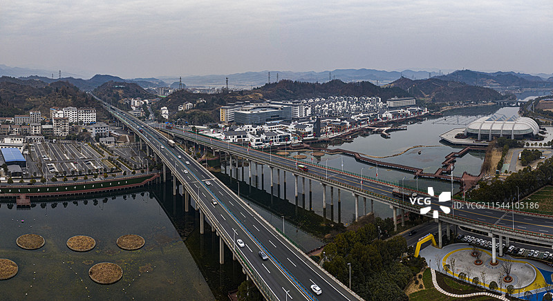 航拍湖北省十堰市丹江口市武当山太极湖风光图片素材