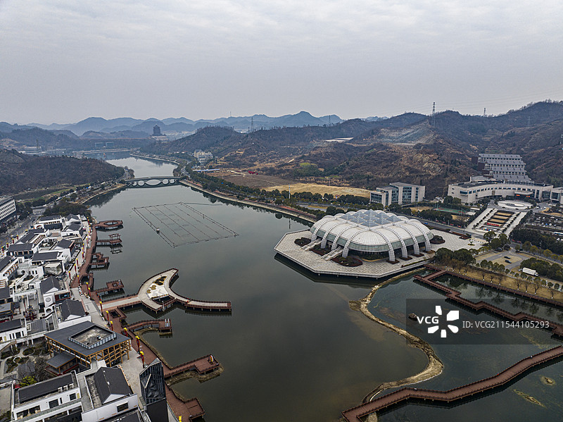 航拍湖北省十堰市丹江口市武当山太极湖风光图片素材