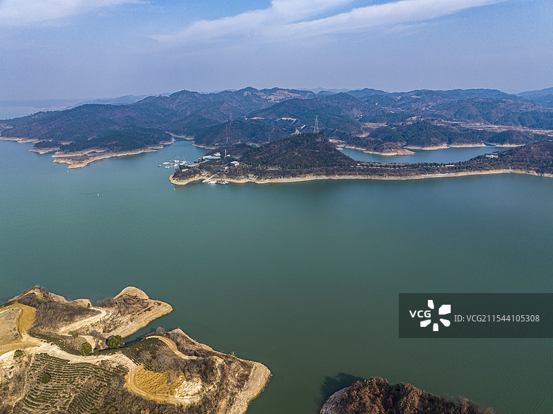 航拍湖北省十堰市丹江口市武当山太极湖风光图片素材