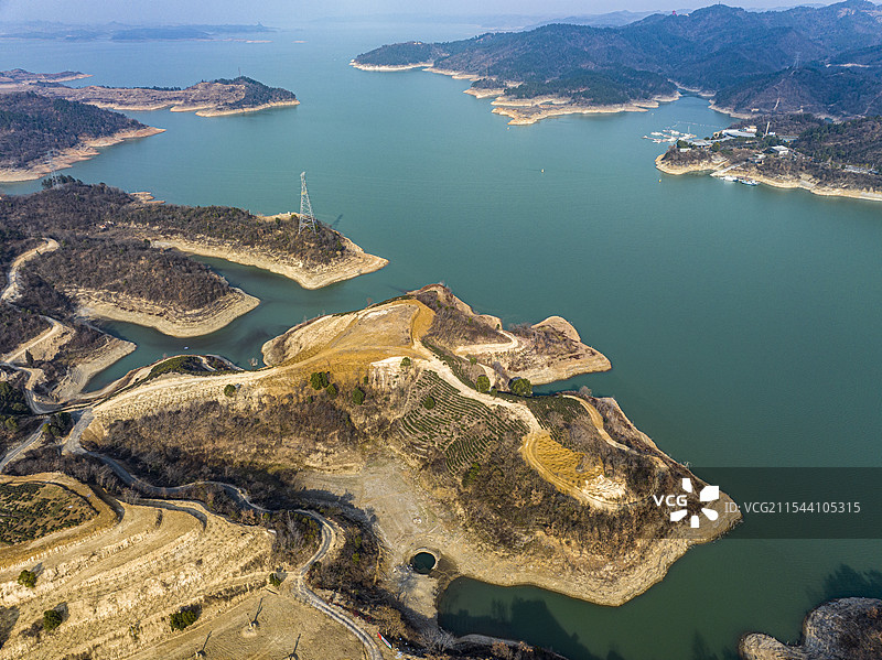 航拍湖北省十堰市丹江口市武当山太极湖风光图片素材
