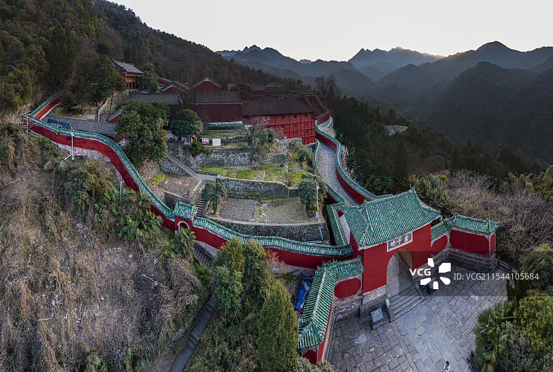 航拍湖北省十堰市丹江口市武当山风光图片素材