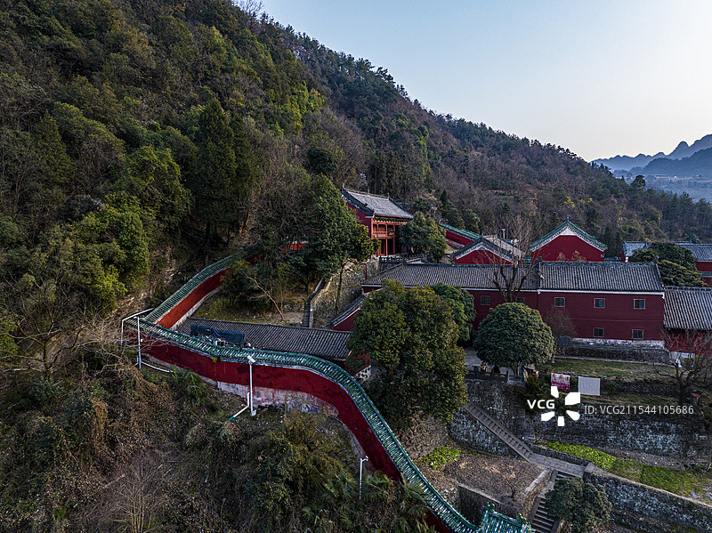 航拍湖北省十堰市丹江口市武当山风光图片素材