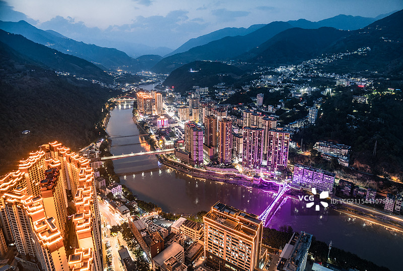 云南怒江傈僳族自治州泸水市城市航拍景观图片素材