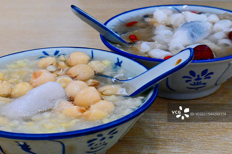 潮汕潮州特色美食潮汕糖水潮汕甜汤鸭母捻的特写图片素材