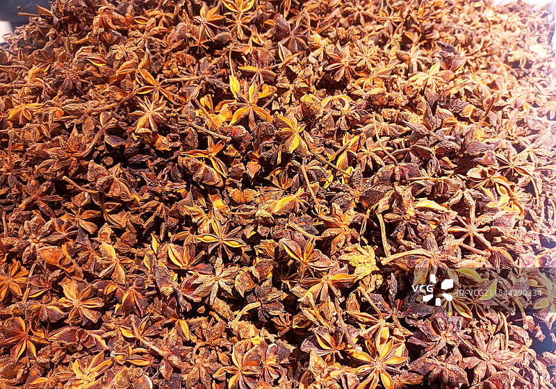 市场摊位上的八角图片素材