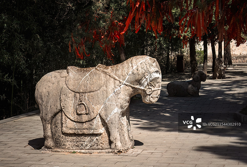 河南省平顶山市郏县小峨眉山下三苏园中三苏坟图片素材