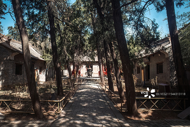 河南省平顶山市郏县小峨眉山下三苏园中广庆寺图片素材