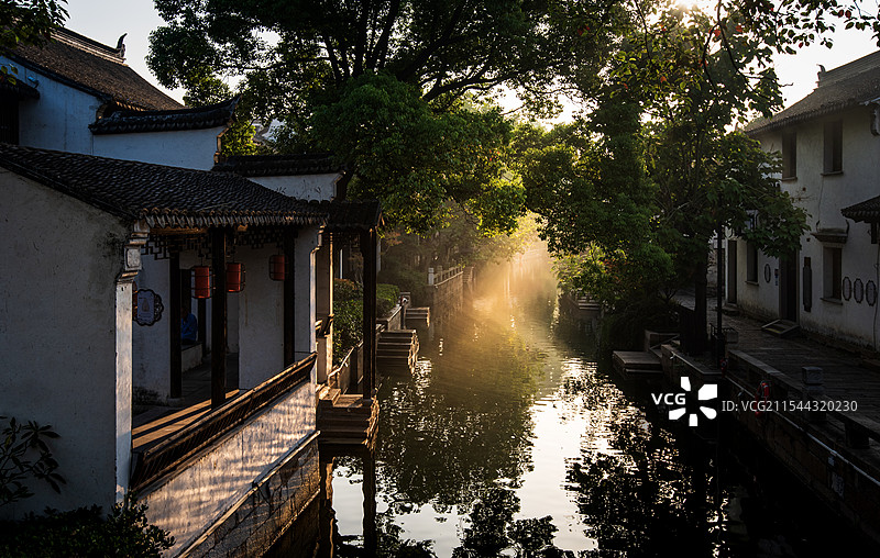 开启美好的一天图片素材
