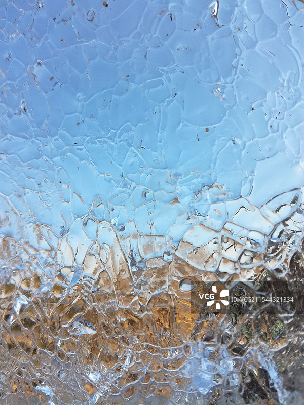 冰块后面的世界图片素材