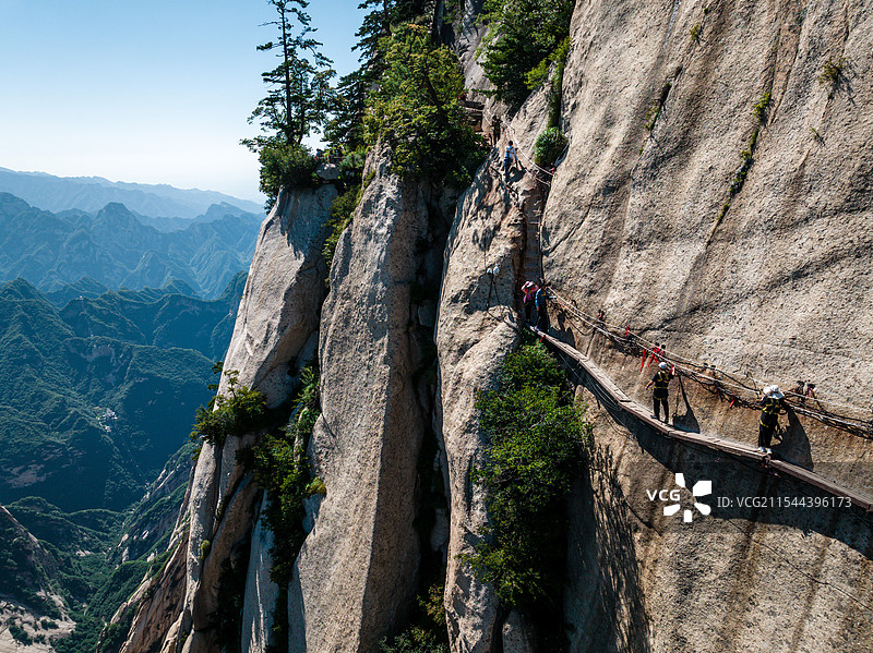 登山户外探险高山风光图片素材