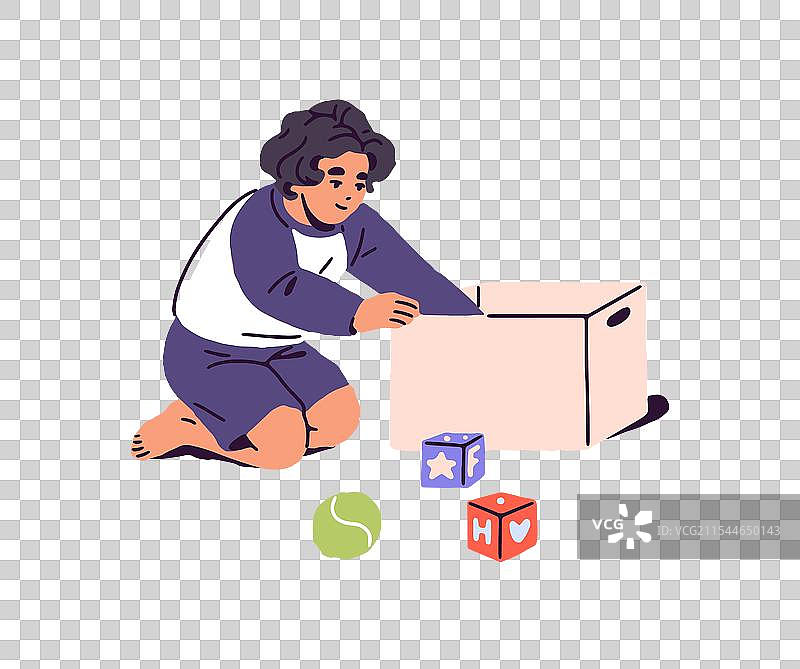 快乐的孩子在玩耍后从地上收集玩具图片素材