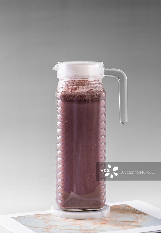 鲜榨红豆薏米汁图片素材