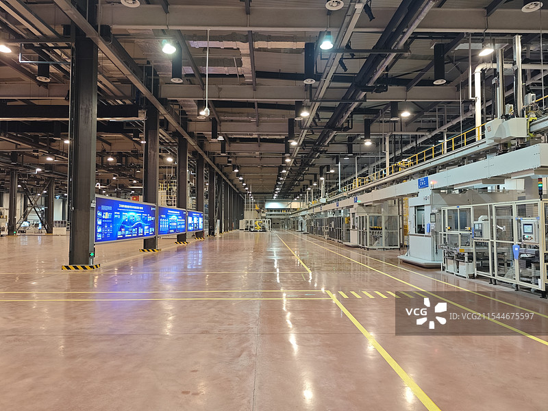 交大临港智能制造基地 流水线自动化 上海交大智邦工业母机共性技术中试验证基地 工业机器人 突破卡脖子图片素材