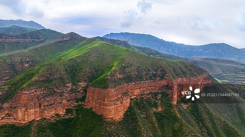 甘肃临潭冶力关国家地质公园赤壁幽谷风景图图片素材
