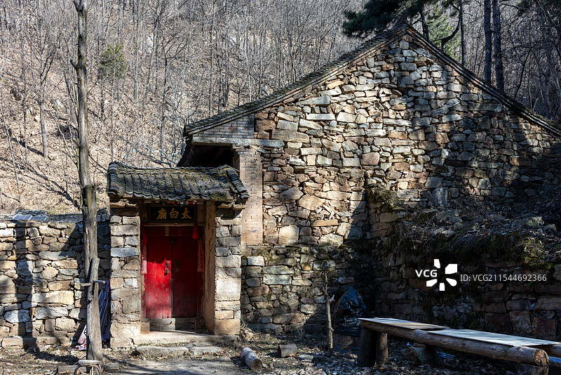 冬日里的秦岭西安嘉午台太白庙图片素材