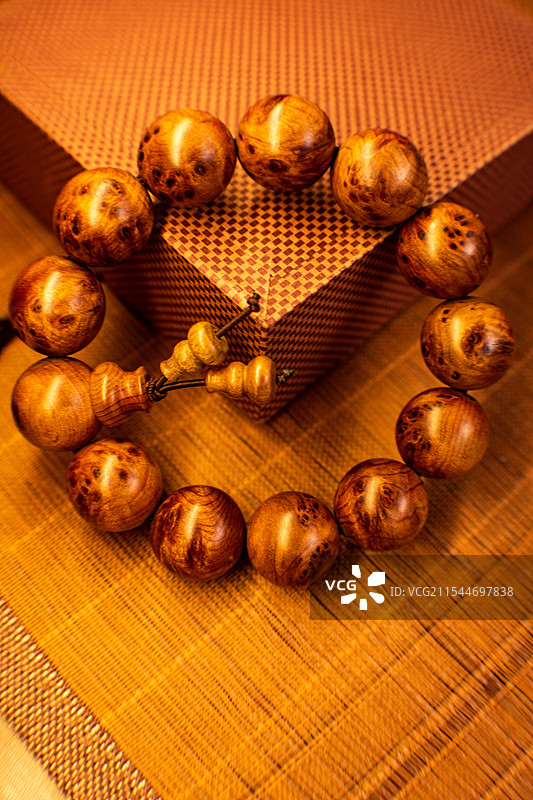 四川绵阳崖柏、崖柏手串、手串、把玩手串图片素材