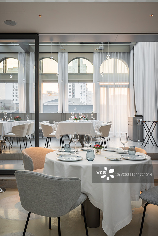 高级西餐厅餐桌图片素材
