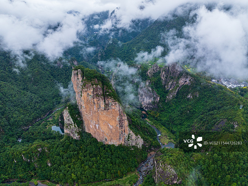 温州永嘉石桅岩云海航拍图片素材