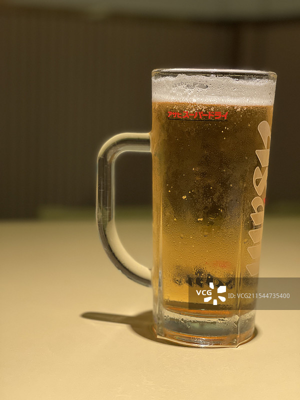 一杯冰凉的啤酒图片素材