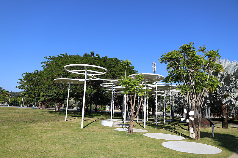 团圆南三亚，亚龙湾火车站，成市夜景图片素材