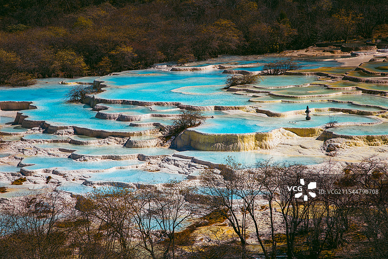 黄龙风景区五彩池：大自然里的蒂芙尼蓝图片素材