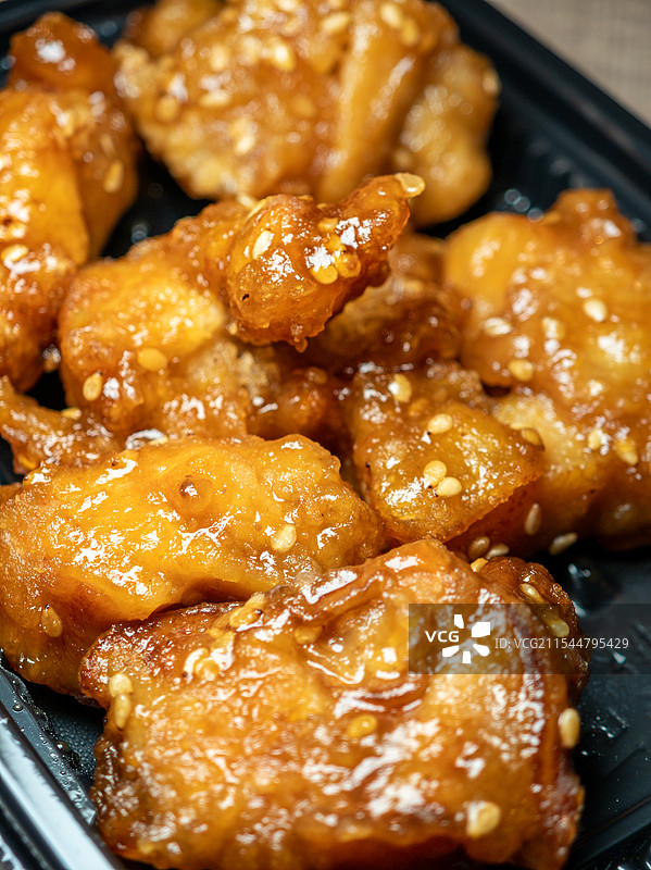 外卖糖醋芝麻鸡块图片素材