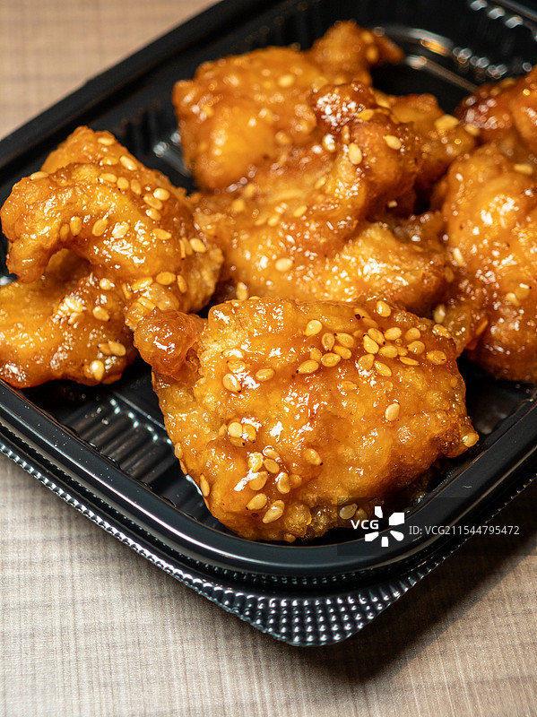 外卖糖醋芝麻鸡块图片素材