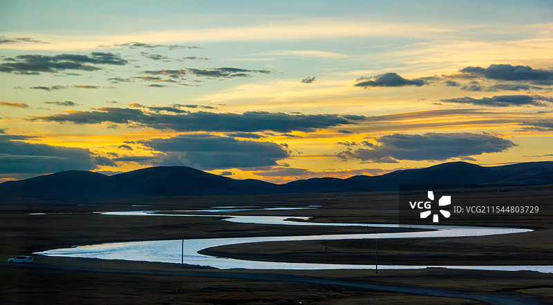 那曲的拂晓霞光图片素材