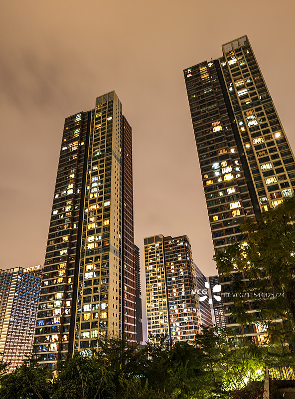 高级公寓外部夜晚风格图片素材