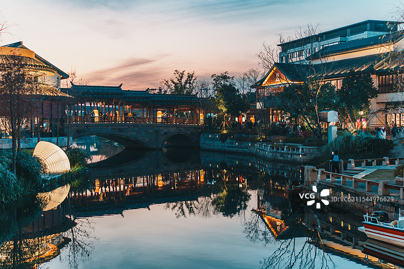 上海蟠龙天地庙会市集图片素材