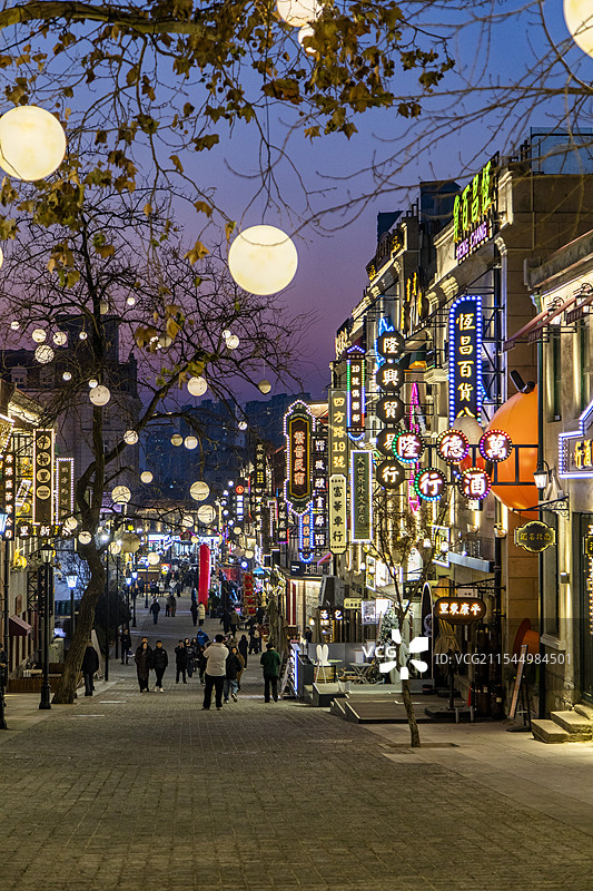 青岛大鲍岛文化休闲街区 上街里 四方路夜景图片素材