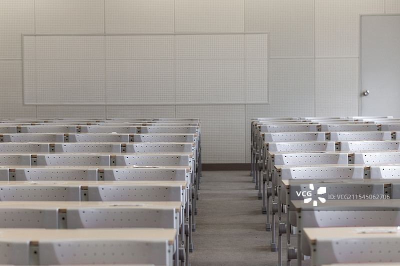 空荡荡的教室图片素材