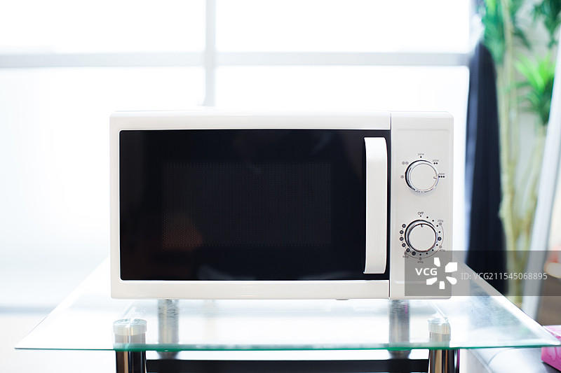 带微波炉的厨房图片素材