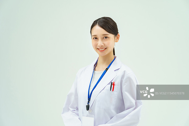 穿白大褂的女人图片素材