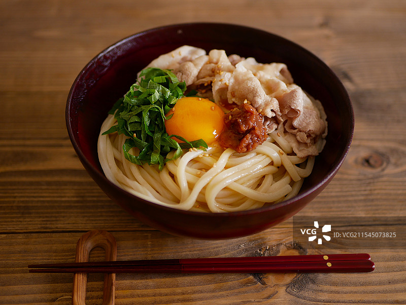 猪肉涮涮锅乌冬面图片素材