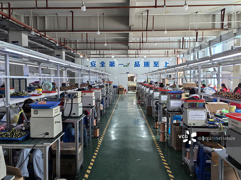 LED生产工厂图片素材