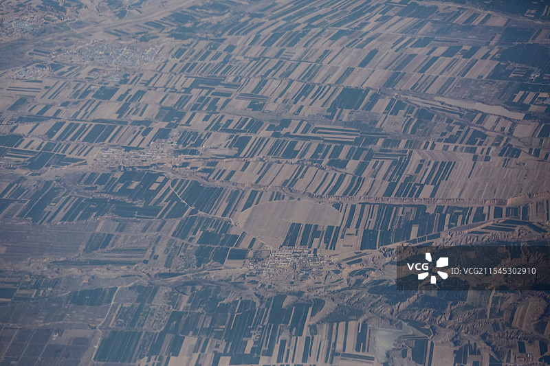 航拍田地大地土地规则的图案图片素材