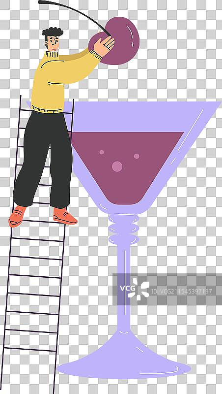 男人角色在梯子上拿着大鸡尾酒杯图片素材