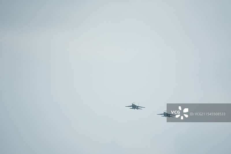 2023长春航展飞行表演图片素材