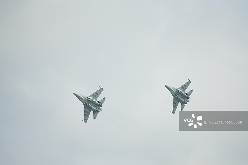 2023长春航展飞行表演图片素材