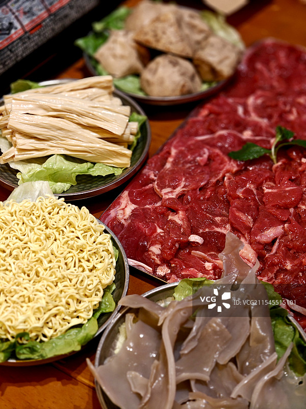 贵州酸汤火锅新鲜食材图片素材