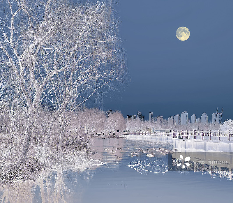 创意图片~冬日皓月当空图片素材