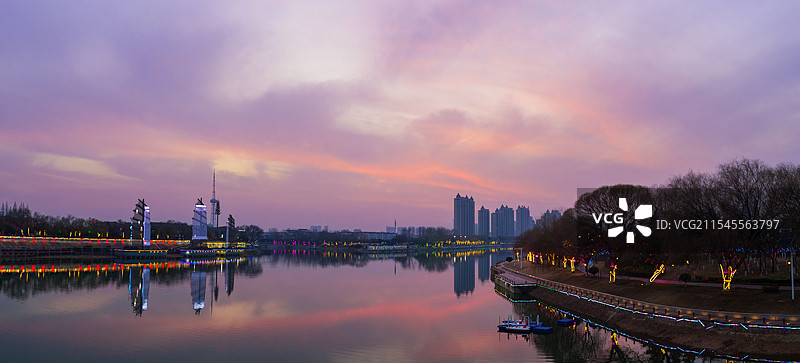 沙澧河风景区灿烂的落日火烧云晚霞全景图图片素材
