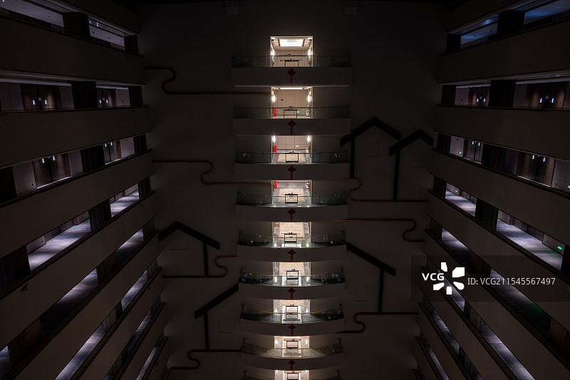 对称的酒店内部图片素材